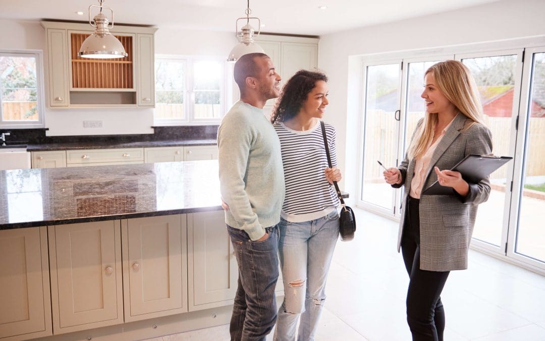 Why Working with a Real Estate Agent Makes All the Difference